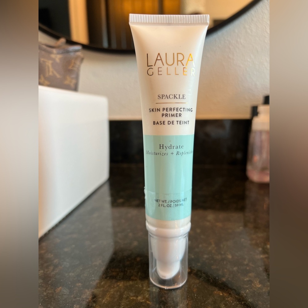 Laura Geller Spackle Primer in White and Mint